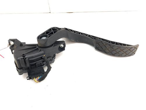 Used Pedal Pedal 39357574 39357574