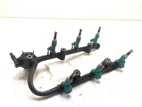 Used Injection rail Injection rail 39349549 39349549
