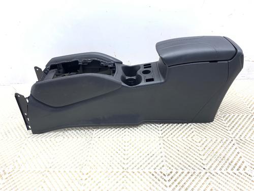 Used Middle console Middle console 39288991 39288991