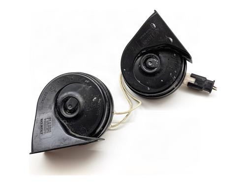 Used Horn Horn PEUGEOT 5008 II (MC_, MJ_, MR_, M4_) 2.0 BlueHDi 180 (MJAHWW) (181 hp) 39377383 39377383