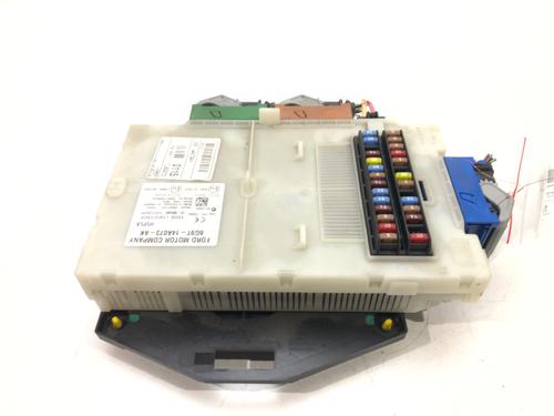 Used Fuse box Fuse box 39270916 39270916