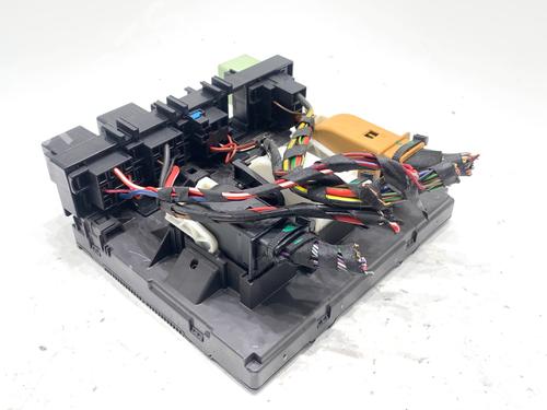Electronic module VW PASSAT B7 Variant (365) 2.0 TDI | BP39327008M83 - Image 2