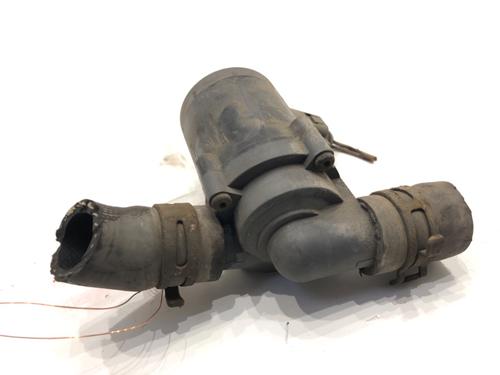 Auxiliary water pump VW PASSAT B5.5 Variant (3B6) 1.9 TDI | BP39704267M111 - Image 2