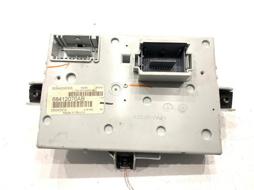 Fuse box JEEP CHEROKEE (KL) 3.2 V6 4x4 | BP39304218E1 - Image 2