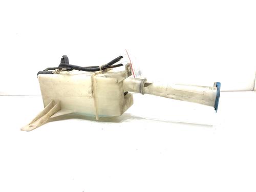 Used Windscreen washer tank Windscreen washer tank 39301329 39301329