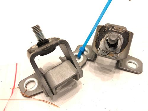 Used Hinge/Door check strap Hinge/Door check strap 39336958 39336958