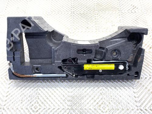 jack-kit-vw-passat-b7-variant-365-2010-2011-2012-2013-2014-2015-39322122 main image