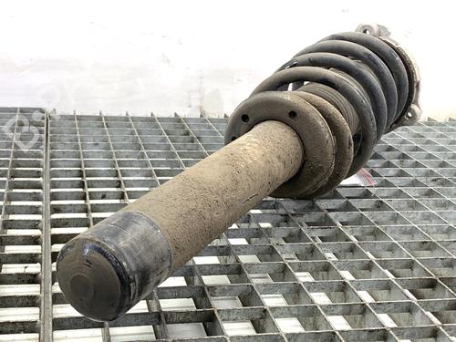 Right front shock absorber VOLVO XC60 II (246) D4 AWD | BP39344537M17 - Image 3