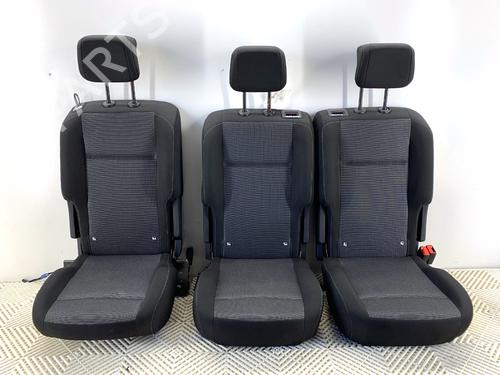 Sæde bagtil (2. række) Sæde bagtil (2. række) 39310191 39310191