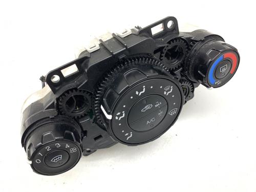 Climate control FORD FIESTA VI (CB1, CCN) 1.5 TDCi | BP40521920I5 - Image 2