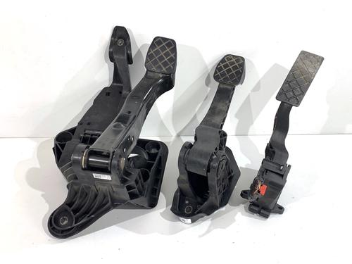 Pedal Pedal SKODA FABIA III (NJ3) 1.0 (60 hp) 39319490 39319490