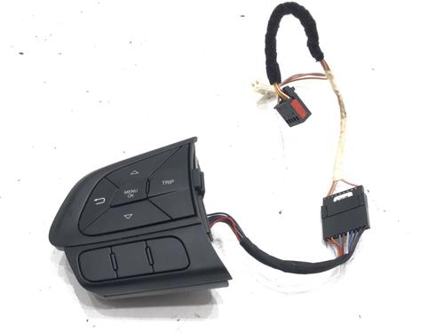 Used Steering wheel controls Steering wheel controls 39282930 39282930