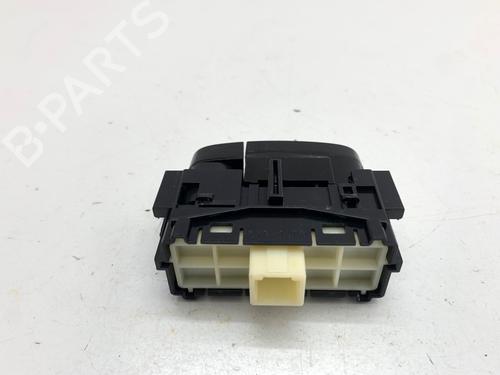 Switch TOYOTA COROLLA Saloon (_E21_) 1.8 VVTi Hybrid (ZWE211, MZEA12) | BP39482328I30 - Image 2