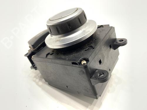 Switch BMW X5 (E70) 3.0 si | BP39295687I30 - Image 2