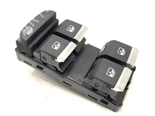 switch-audi-a4-b9-avant-8w5-8wd-2015-39294402 main image