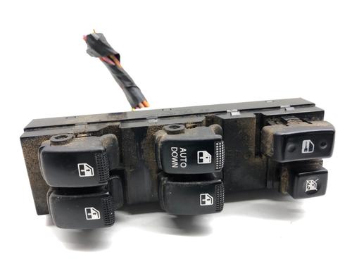 Used Switch Switch HYUNDAI TUCSON (JM) 2.0 (141 hp) 39329123 39329123