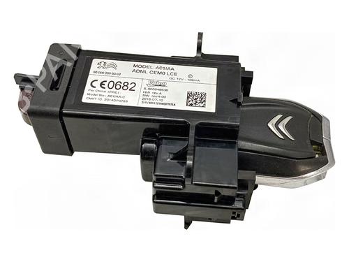 switch-citroen-c4-picasso-ii-2013-39365569 main image