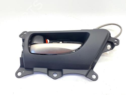 Used Front left interior door handle Front left interior door handle 39329336 39329336