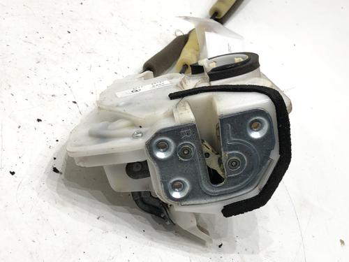 front-right-lock-mazda-2-hatchback-dl-dj-2014-39282660 main image