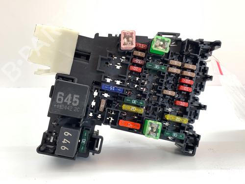 Used Fuse box Fuse box 39357321 39357321