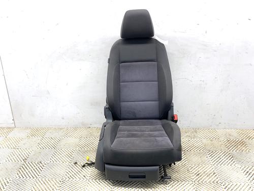 Used Right front seat Right front seat 39299662 39299662