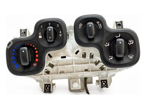climate-control-fiat-panda-312_-319_-2012-39358078 main image
