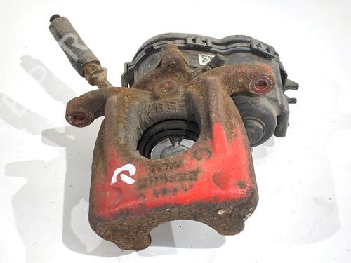 right-rear-brake-caliper-mercedes-benz-cla-coupe-c117-2013-2014-2015-2016-2017-2018-2019-39321726 main image