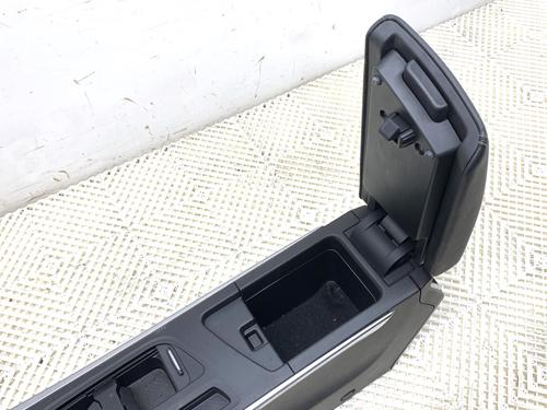 Middle console RENAULT MEGANE IV Saloon 1.3 TCe 140 (LVNB) | BP39302220I22 - Image 2