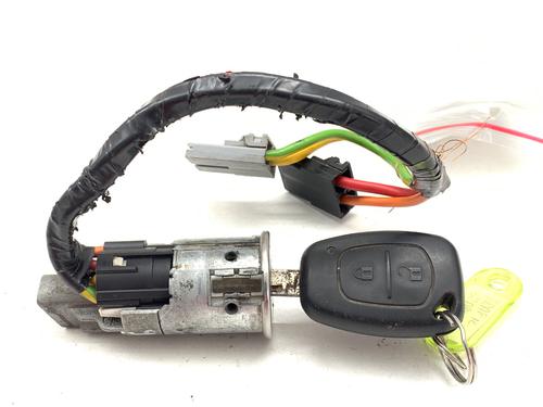 Switch RENAULT TRAFIC II Bus (JL) 1.9 dCI 80 (JL0B) | BP39703408I30 - Image 2
