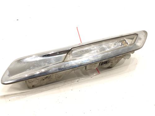 Used Right front indicator Right front indicator 39288435 39288435