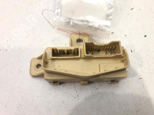electronic-module-hyundai-i30-pde-pd-pden-2016-39271483 main image