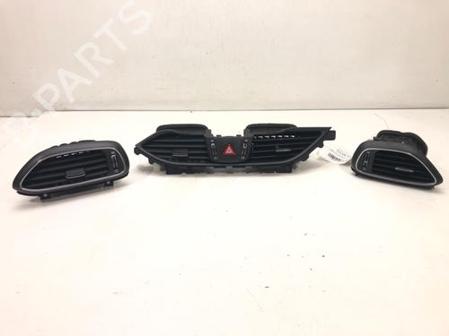 air-vent-hyundai-i30-pde-pd-pden-2016-39271481 main image