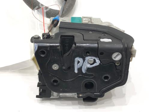 front-right-lock-audi-tt-fv3-fvp-2014-39289826 main image