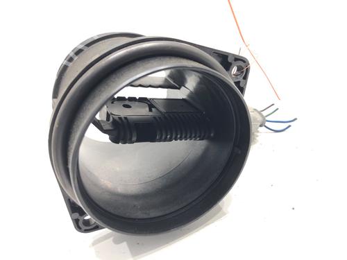 Mass air flow sensor JAGUAR XF II (X260) 2.0 D | BP39304495M95 - Image 2