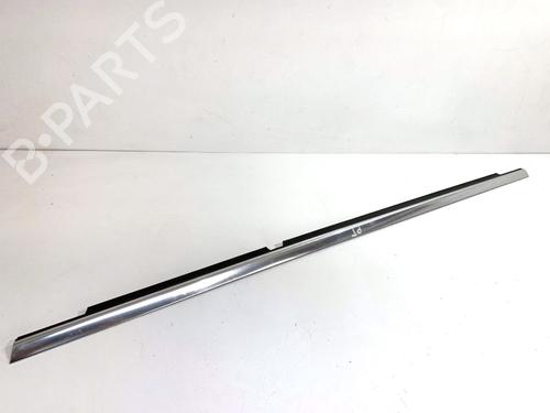 Dørliste Dørliste MERCEDES-BENZ E-CLASS T-Model (S212) E 350 CDI 4-matic (212.289) (231 hp) 39324353 39324353