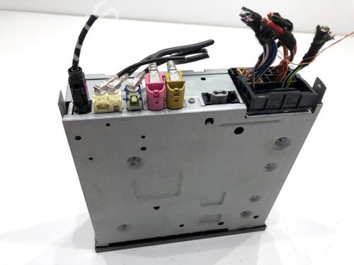 Electronic module VW PASSAT B8 Variant (3G5, CB5) 2.0 TDI | BP39351177M83 - Image 3