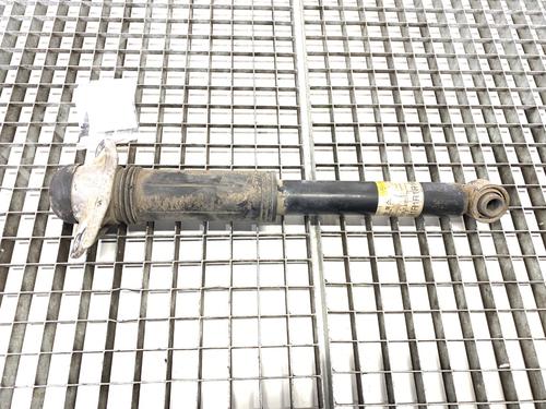 right-rear-shock-absorber-toyota-c-hr-_x1_-2016-39308137 main image