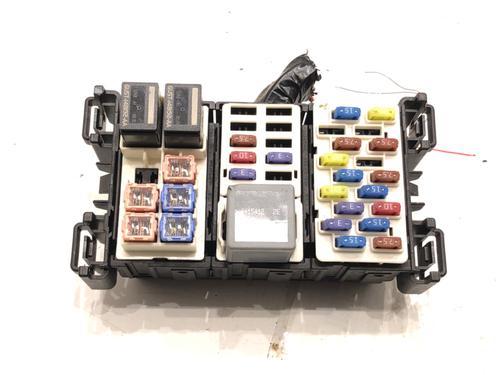 Used Fuse box Fuse box 39288678 39288678