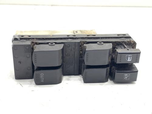 switch-suzuki-sx4-ey-gy-2006-39296218 main image