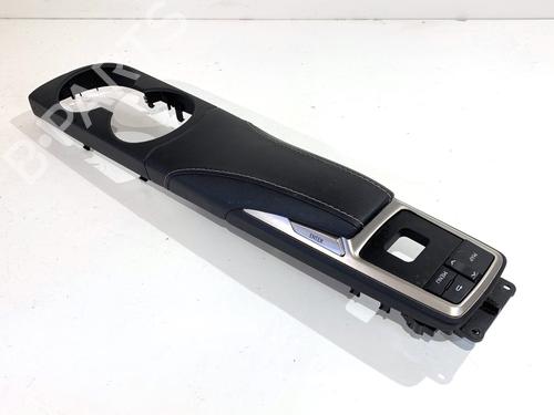 Armrest / Center console LEXUS IS III (_E3_) 300h (AVE30_, AVE30R) | BP39329373I20 - Image 2