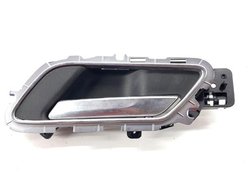 Used Front right interior door handle Front right interior door handle 39317940 39317940