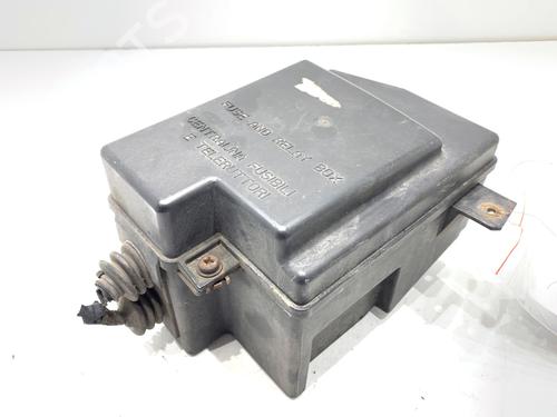 Used Fuse box Fuse box 39292652 39292652