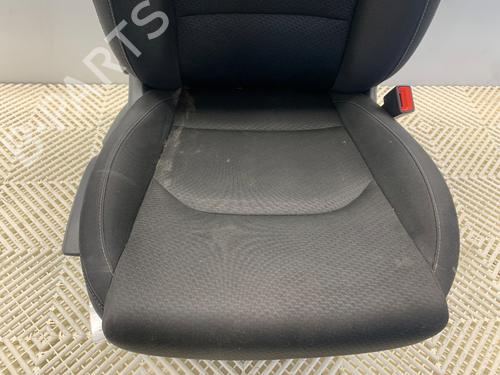 Right front seat HYUNDAI i30 (PDE, PD, PDEN) 1.0 T-GDI | BP39660886C16 - Image 3