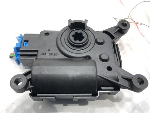 Heater blower motor VW ARTEON (3H7, 3H8) 2.0 TSI R 4motion | BP39319155M62 - Image 2