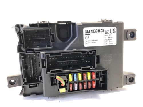Used Fuse box Fuse box 39319112 39319112
