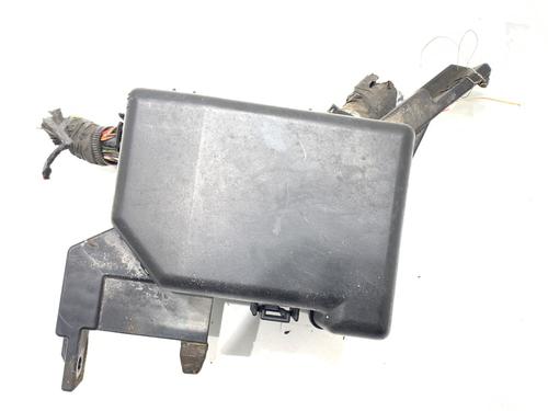 Used Fuse box Fuse box 39288978 39288978