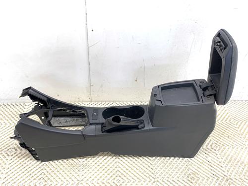Middle console TOYOTA AURIS (_E18_) 1.3 Dual-VVTi (NRE180_, NRE180R) | BP39339536I22 - Image 4