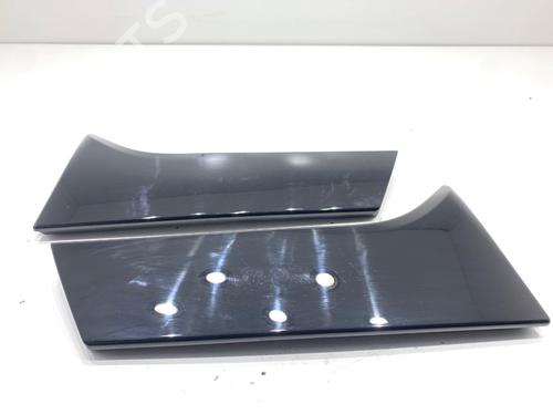 Used Tailgate trim Tailgate trim 39325134 39325134