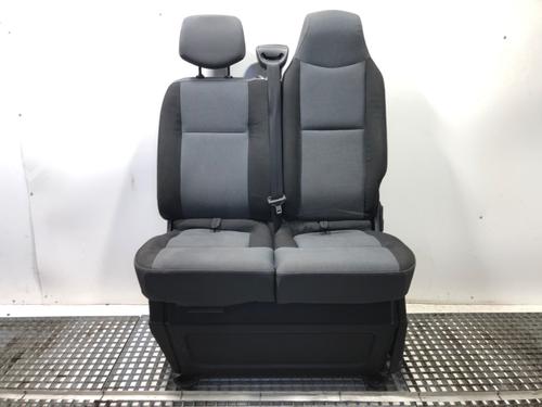 right-front-seat-renault-master-iii-bus-jv-2011-39316043 main image