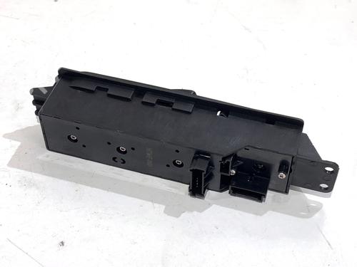 Switch VW CRAFTER 30-35 Bus (2E_) 2.5 TDI | BP39311913I30 - Image 2